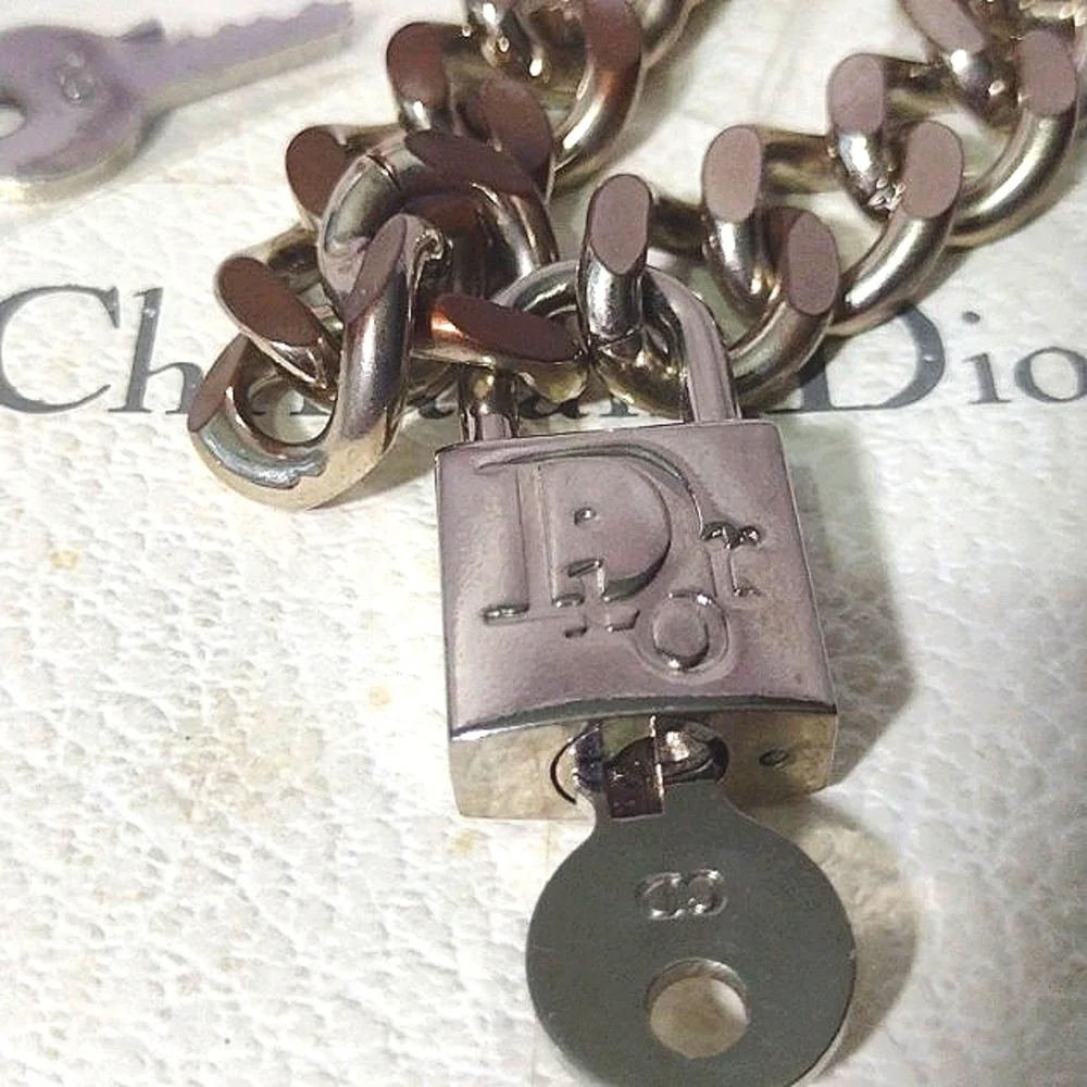 CHRISTIAN DIOR SilverTone Padlock Curb Link Chain Bracelet with 2 Keys 🎁